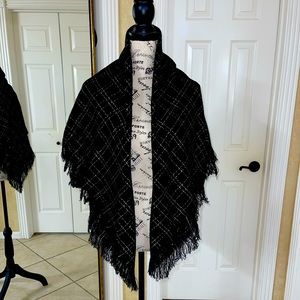 Pashmina, Wrap, Scarf Stunning Black & Gold Metallic